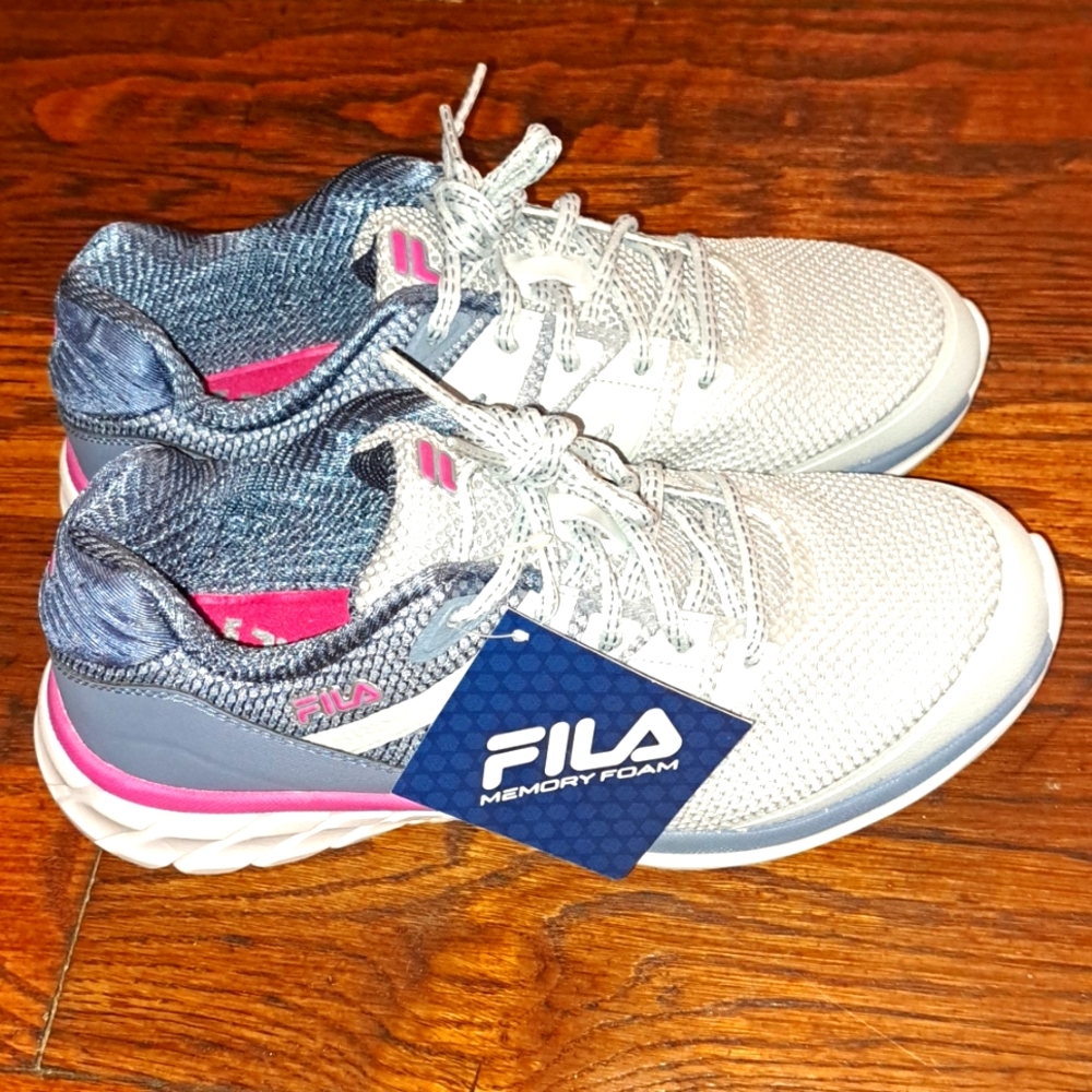 Women's NEW Running Shoes Size 7.5